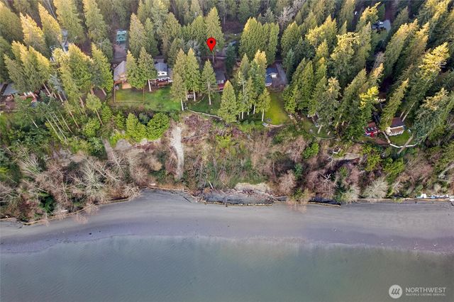 2153 Highland Drive, Camano Island, WA 98282