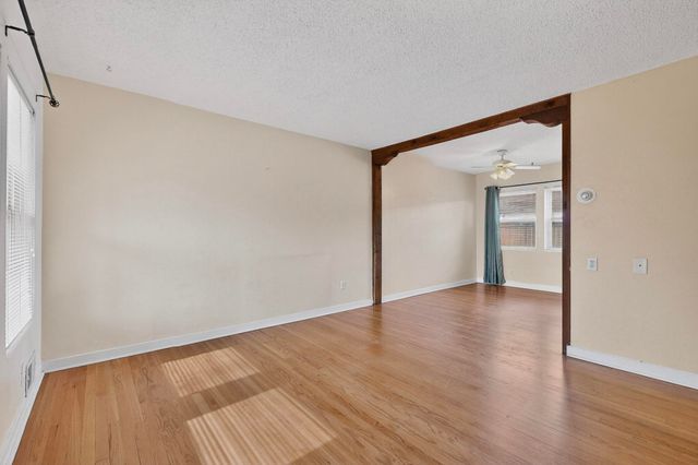 1405 San Carlos Road SW APT 7, Albuquerque, NM 87104