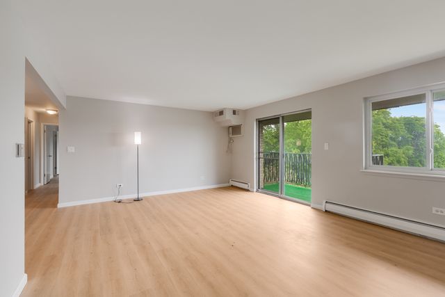 535 S Cleveland Avenue 406, Arlington Heights, IL 60005