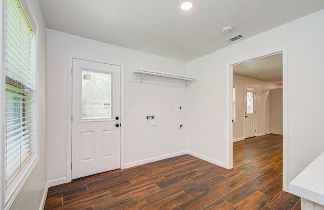 6930 S Oak Bend Drive, Alvin, TX 77511