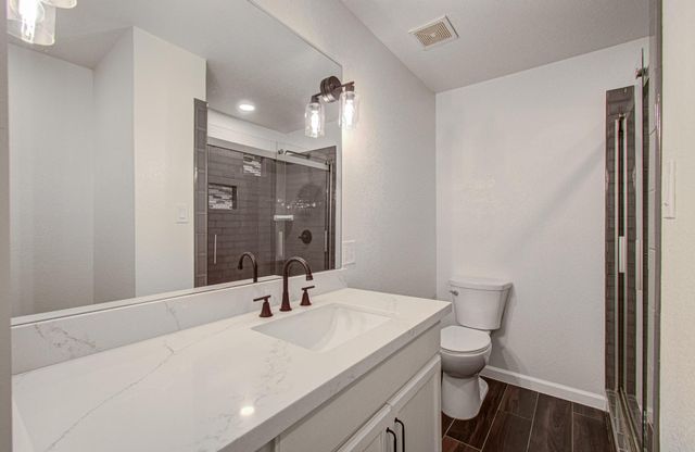 6930 S Oak Bend Drive, Alvin, TX 77511