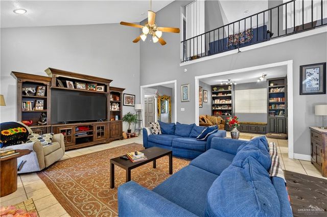 7029 N 1st Street, Mcallen, TX 78504