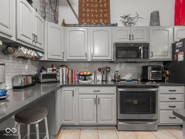 430 N Park Avenue 104, Indianapolis, IN 46202