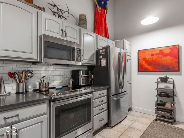 430 N Park Avenue 104, Indianapolis, IN 46202