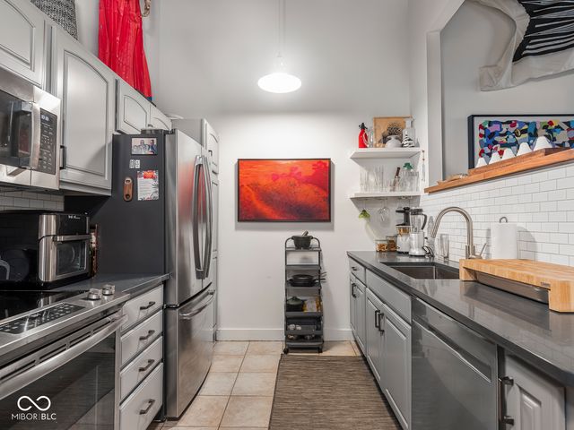 430 N Park Avenue 104, Indianapolis, IN 46202