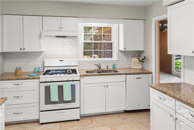 5504 Magnolia Drive, Savannah, GA 31406