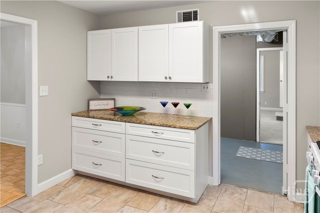 5504 Magnolia Drive, Savannah, GA 31406