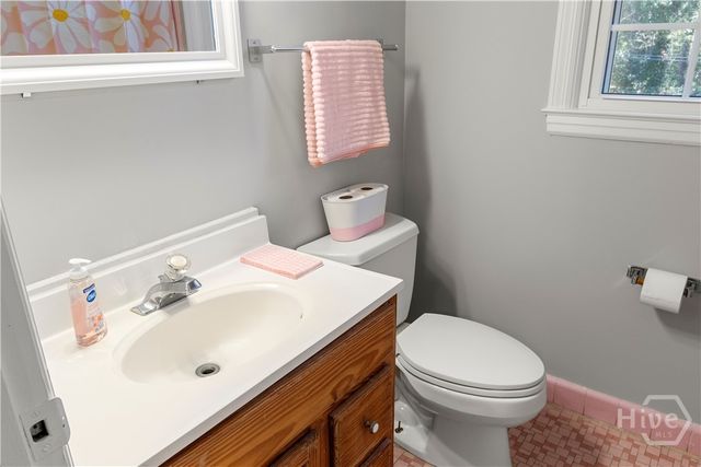 5504 Magnolia Drive, Savannah, GA 31406