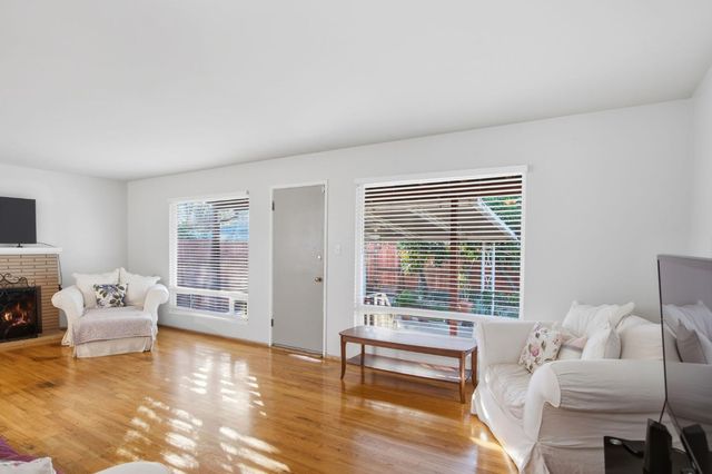 1402 W Orangeburg Ave, Modesto, CA 95350