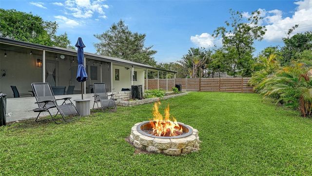 1301 6TH STREET W, Palmetto, FL 34221