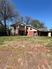 1201 E Davis Avenue, Fort Worth, TX 76104