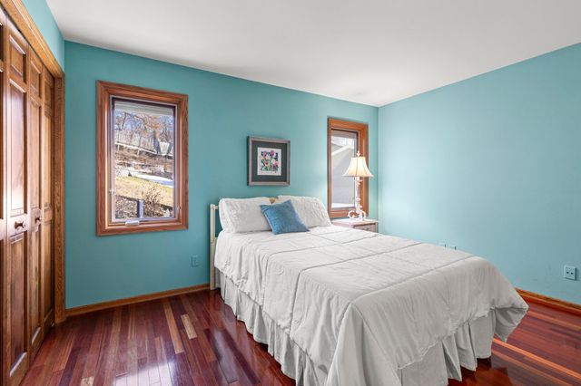 9145 Fox Run Circle, Eden Prairie, MN 55347