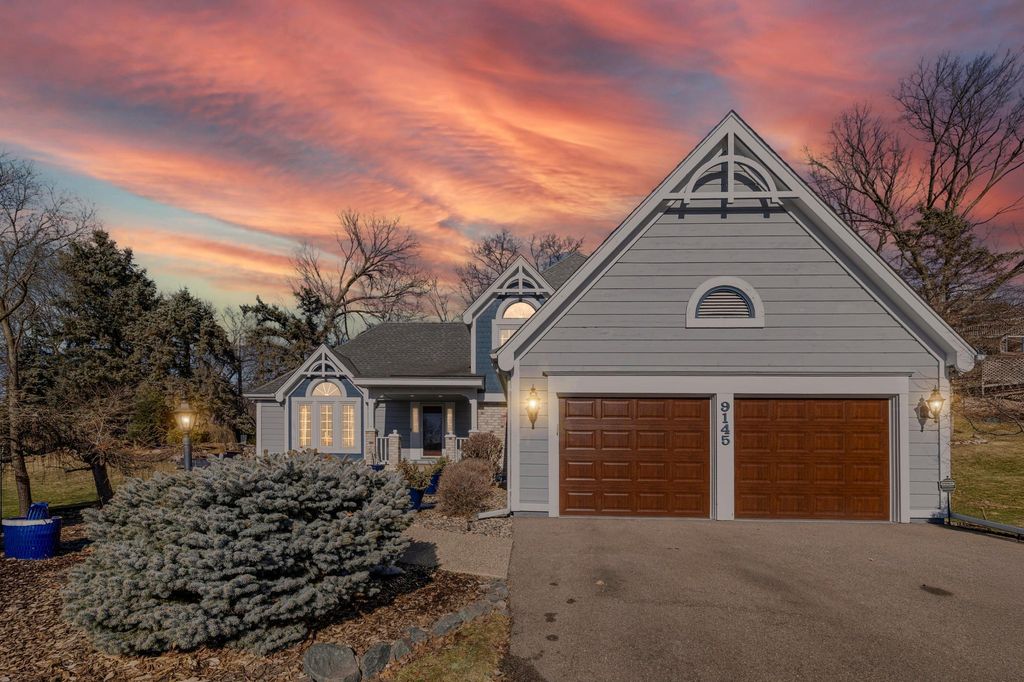 9145 Fox Run Circle, Eden Prairie, MN 55347
