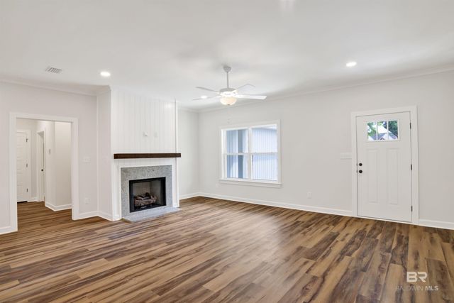 8760 Floyd Crabtree Way, Semmes, AL 36575