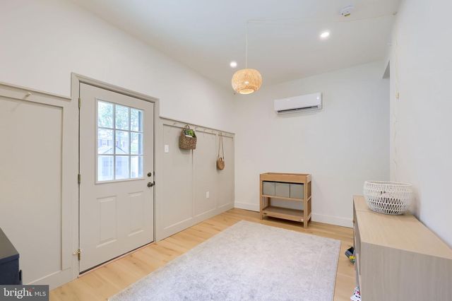 946 SALISBURY CT, Lancaster, PA 17601