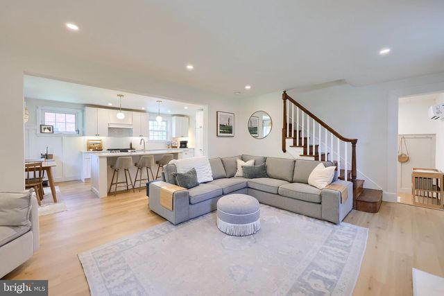 946 SALISBURY CT, Lancaster, PA 17601