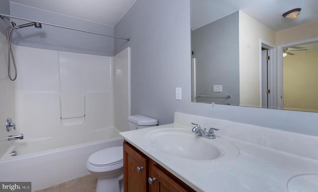 1781 LAKESIDE DR, Middletown, PA 17057