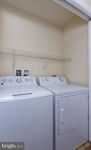 1781 LAKESIDE DR, Middletown, PA 17057