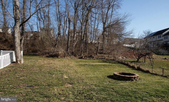 1781 LAKESIDE DR, Middletown, PA 17057