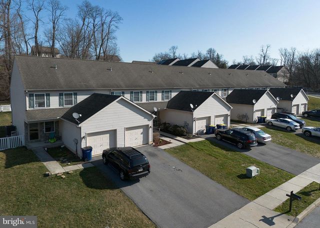 1781 LAKESIDE DR, Middletown, PA 17057