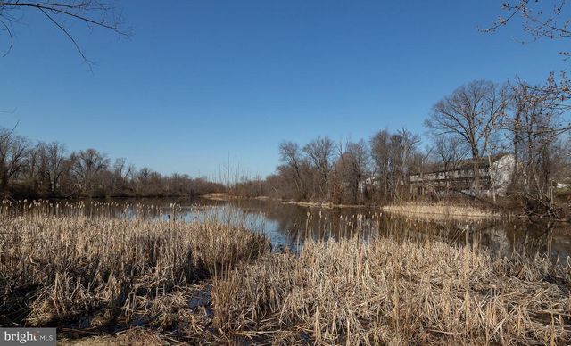 1781 LAKESIDE DR, Middletown, PA 17057