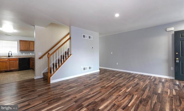 1781 LAKESIDE DR, Middletown, PA 17057