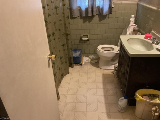 942 Boone Valley Road, Whitsett, NC 27377