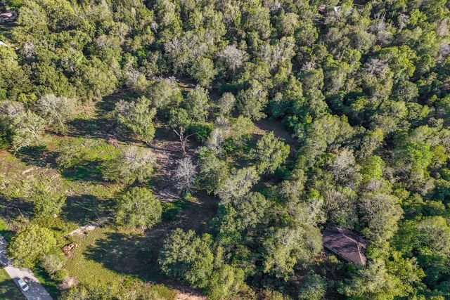 1157 County Road 143, Liberty, TX 77575