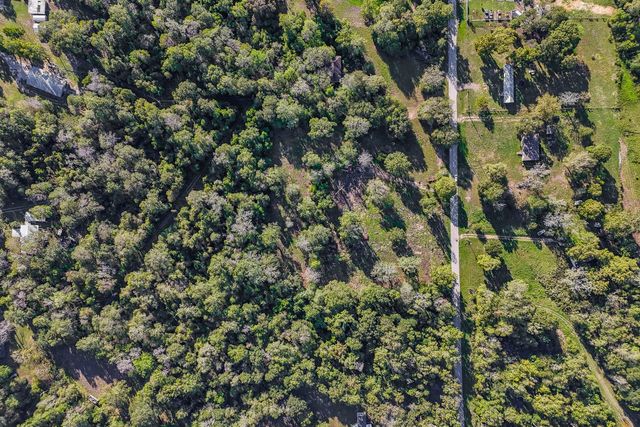 1157 County Road 143, Liberty, TX 77575