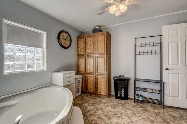 208 E 116th Street, Perkins, OK 74059