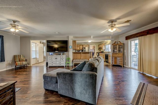 208 E 116th Street, Perkins, OK 74059