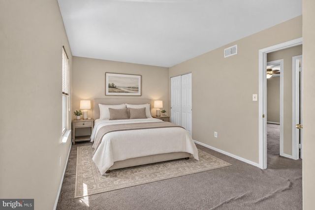 1117 OLD FORGE RD, New Castle, DE 19720