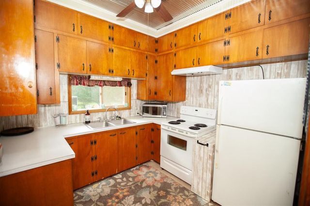 16858W 4th Street, Stone Lake, WI 54876