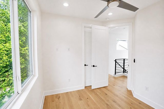 1123 Omega Ave 1, Austin, TX 78721