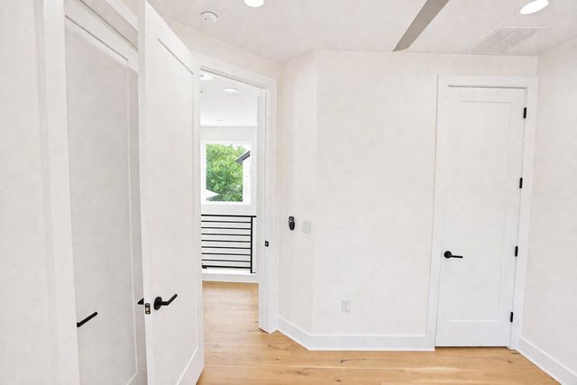 1123 Omega Ave 1, Austin, TX 78721