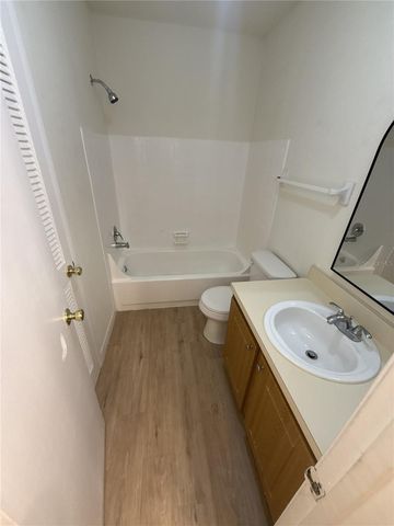 4401 S SEMORAN BOULEVARD 1, Orlando, FL 32822