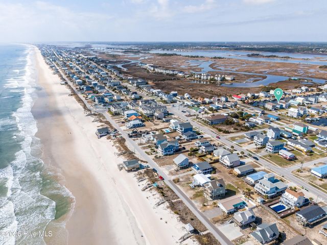 1017 1st Street, Surf City, NC 28445