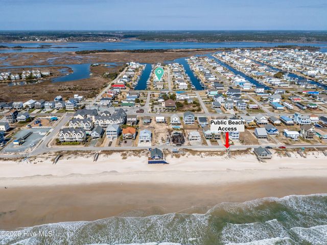 1017 1st Street, Surf City, NC 28445