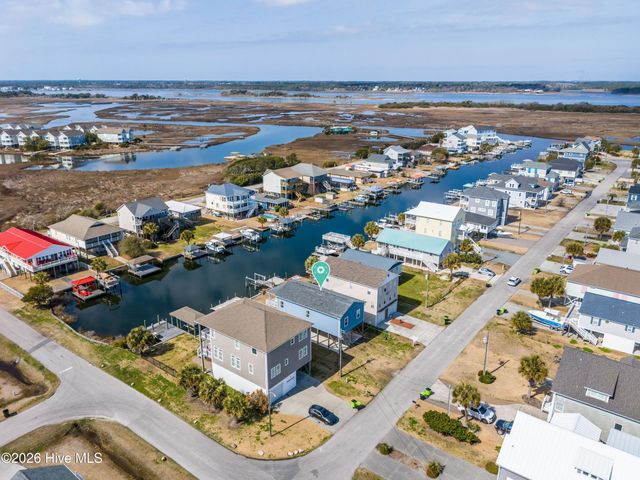 1017 1st Street, Surf City, NC 28445
