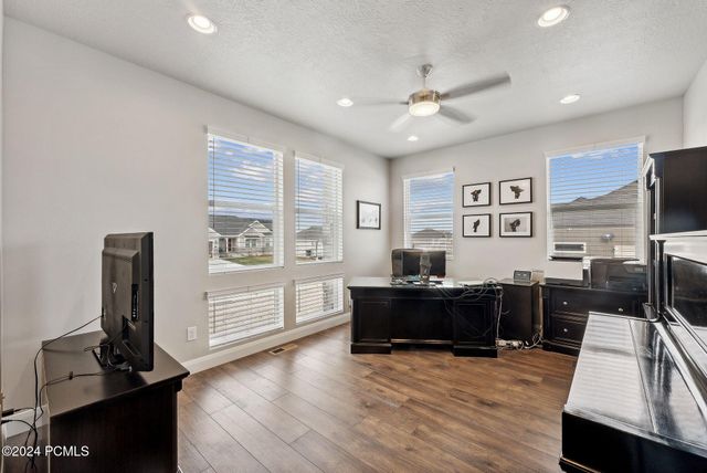 2118 Snowy Crane Drive, Clinton, UT 84015