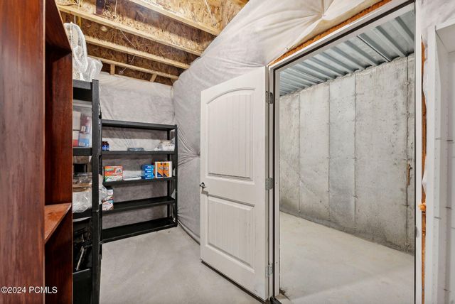 2118 Snowy Crane Drive, Clinton, UT 84015