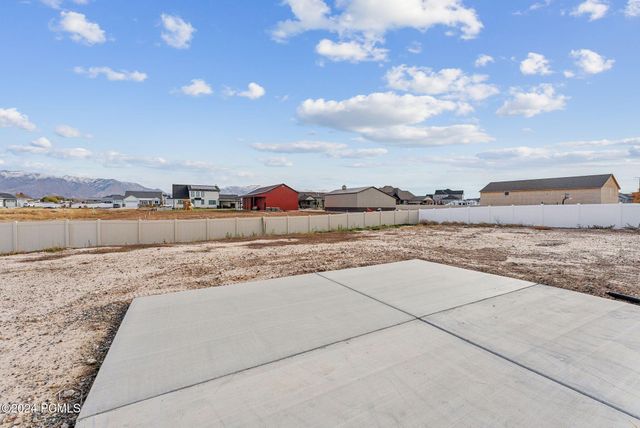 2118 Snowy Crane Drive, Clinton, UT 84015