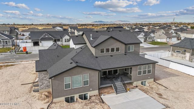 2118 Snowy Crane Drive, Clinton, UT 84015