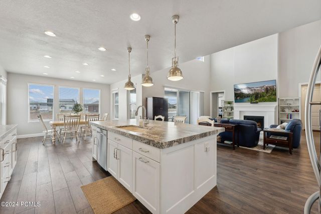 2118 Snowy Crane Drive, Clinton, UT 84015