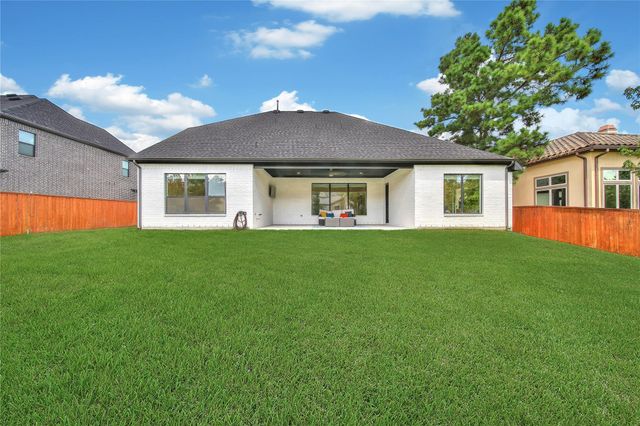 115 Oak Estates Drive, Conroe, TX 77384