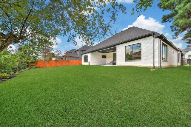 115 Oak Estates Drive, Conroe, TX 77384