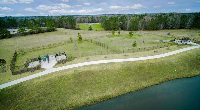 115 Oak Estates Drive, Conroe, TX 77384