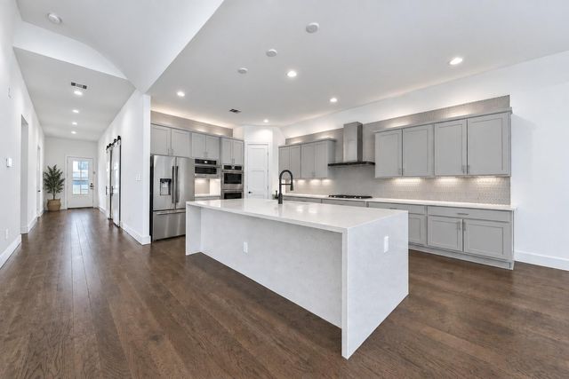 115 Oak Estates Drive, Conroe, TX 77384