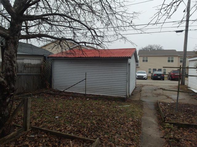 4086 N 6th STREET, Milwaukee, WI 53212