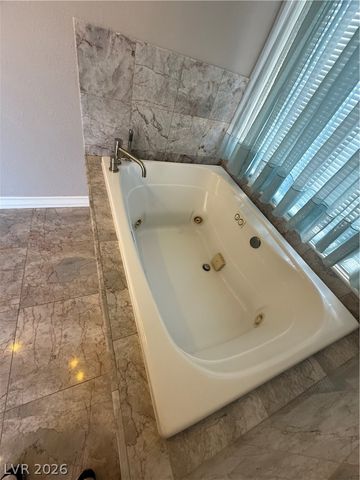 3167 Lido Isle Court, Las Vegas, NV 89117